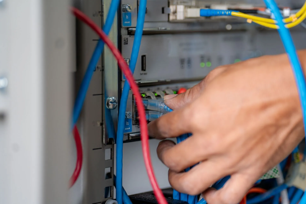 Why Your Business Needs Cable Installation General Liability Insurance for City Contracts