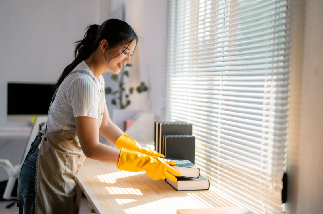 Why Housekeeper Insurance is Essential for High-End Estate Managers